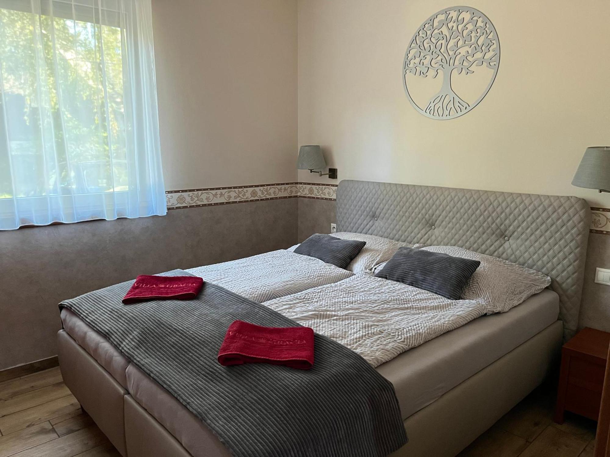 Villa Gracia Patince Esterno foto