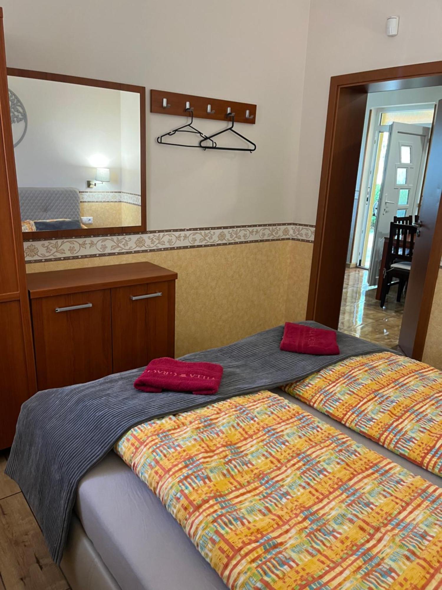 Villa Gracia Patince Esterno foto